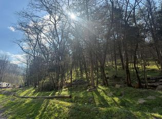 940 Riley Creek Rd, Whitleyville, TN 38588