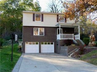 367 Fruitwood Dr, Bethel Park, PA 15102