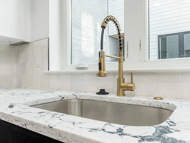 608 S American St #1 — Photo 7