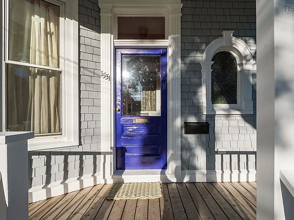 2nd image of 1531 Lemarchant St
