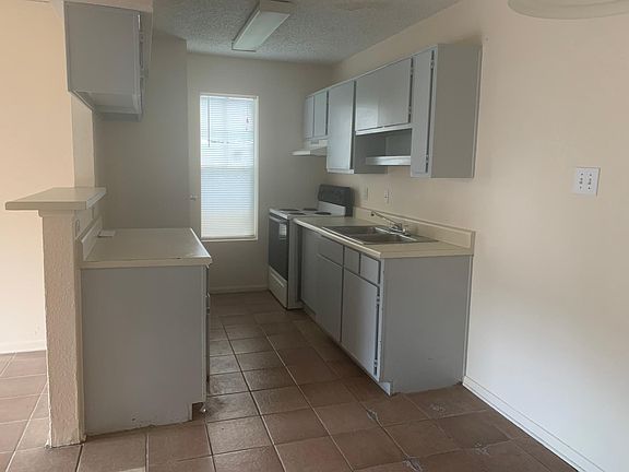 5th image of 2750 Holly Hall St APT 1209