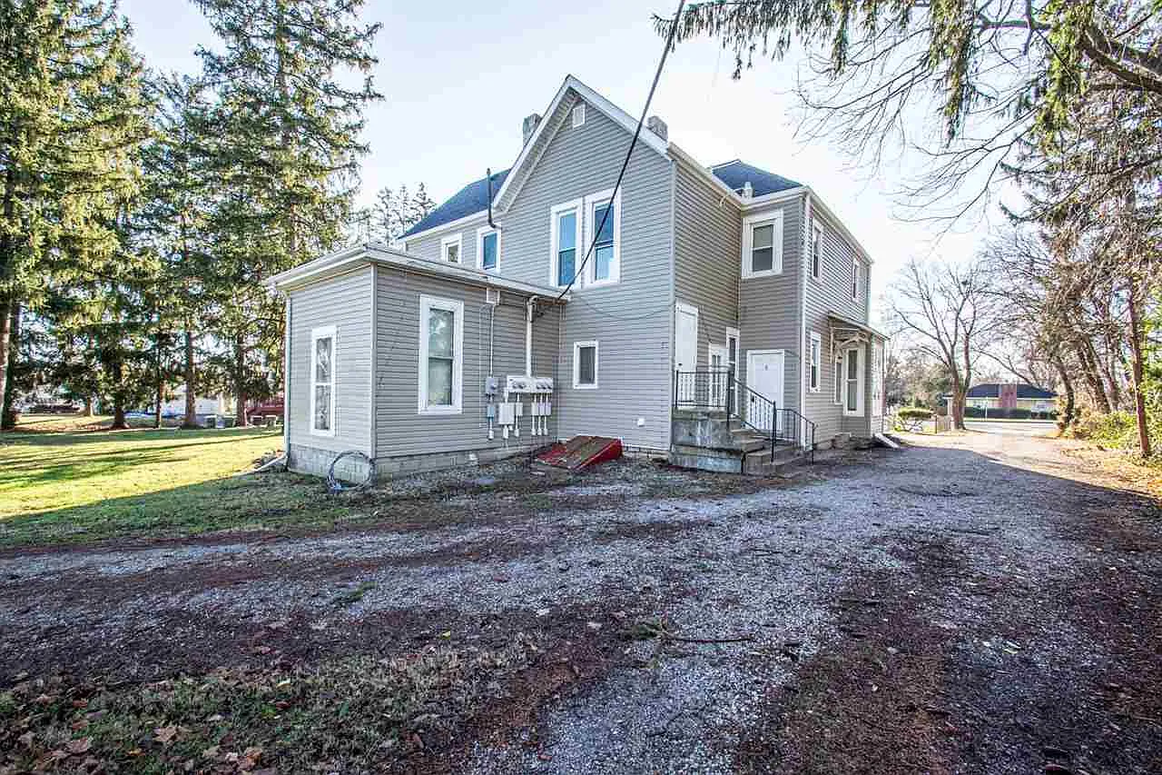 1 bed, $840 — Photo 2