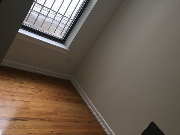 2nd image of 580 Livonia Ave
