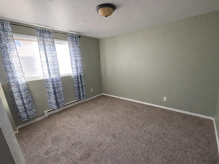 2601 Orchard Pl — Photo 9