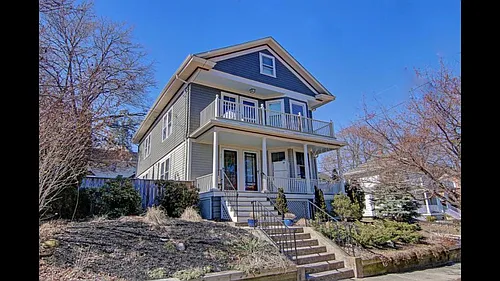 98 Lorimer Ave #2 Photo 1