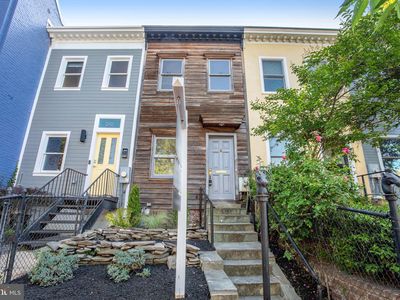 244 10th St NE, Washington, DC, 20002