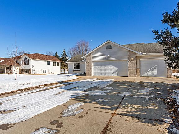 4th image of 509 Chatfield Ln