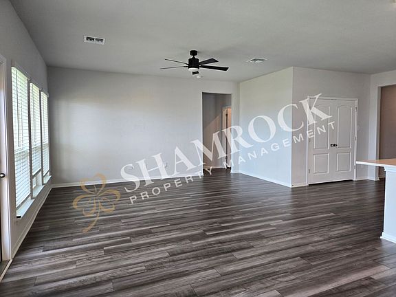 5th image of 11120 Solar St
