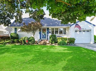 1046 Huckleberry Rd, North Bellmore, NY 11710