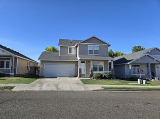 6215 Comiskey Dr, Pasco, WA 99301