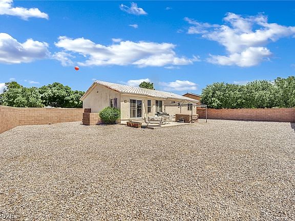 2nd image of 4447 Jacksboro Dr