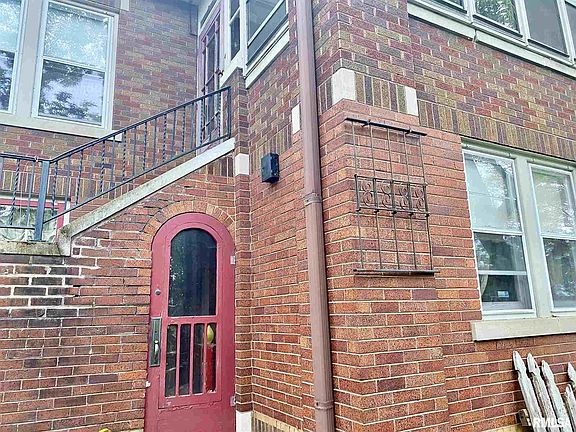 2nd image of 1811 W Martin Luther King Jr Dr