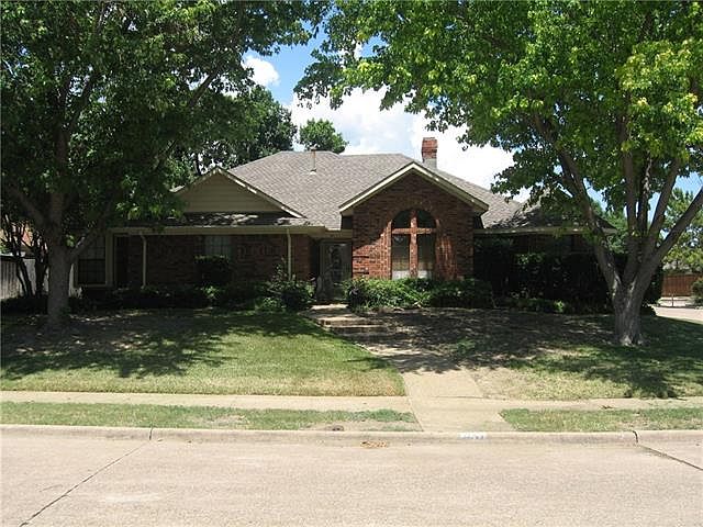 1st image of 3713 Blain Dr