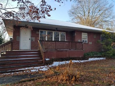 1072 Sullivan St, Bay Shore, NY, 11706