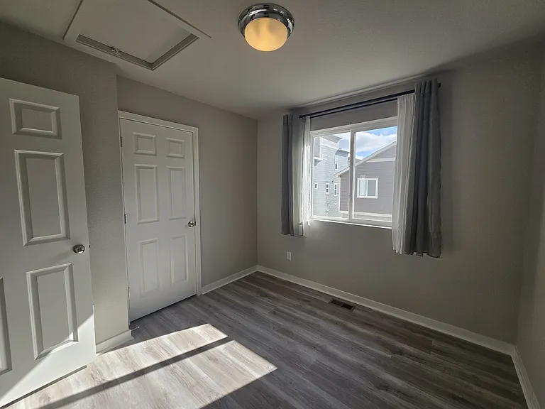 5772 Tramore Ct — Photo 20