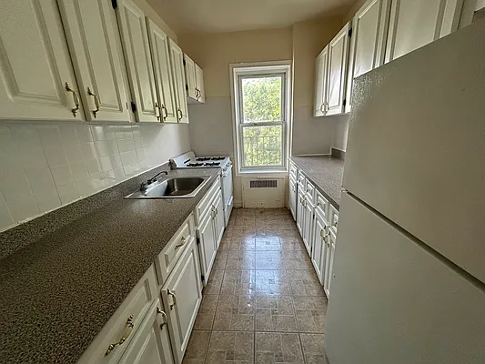 Rented by Premier One Realty LLC | media 1