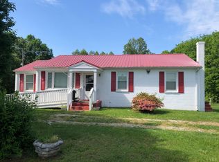 1555 Tower Rd, Pamplin, VA 23958