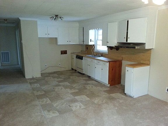 3rd image of 4186 Melissa Dr