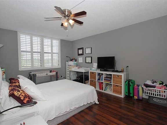 2nd image of 3900 N Hills Dr APT 409