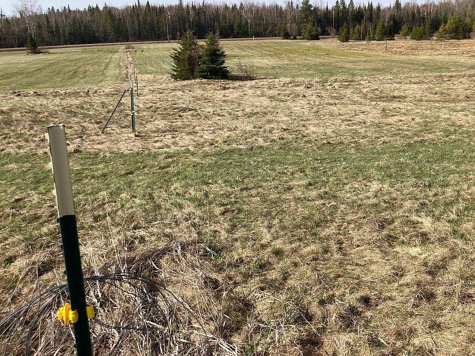 2nd image of XXX Roberg Rd