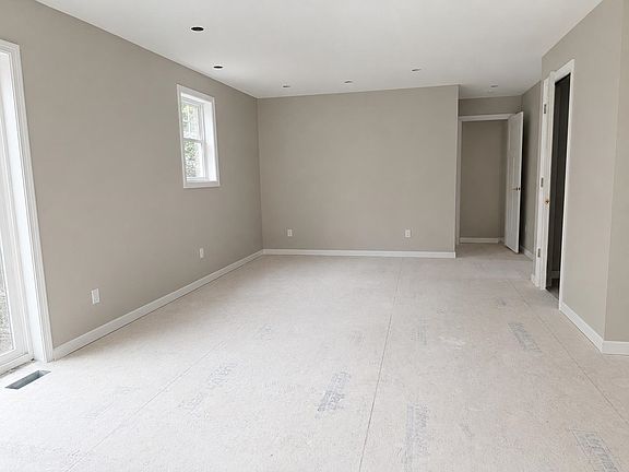 4th image of 226 Wild Acres Road