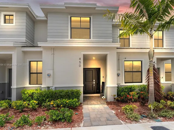 450 NE 13th St, Homestead, FL 33034