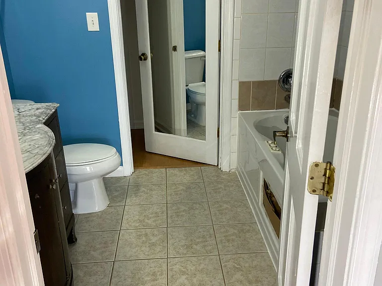 925 McHenry St — Photo 10