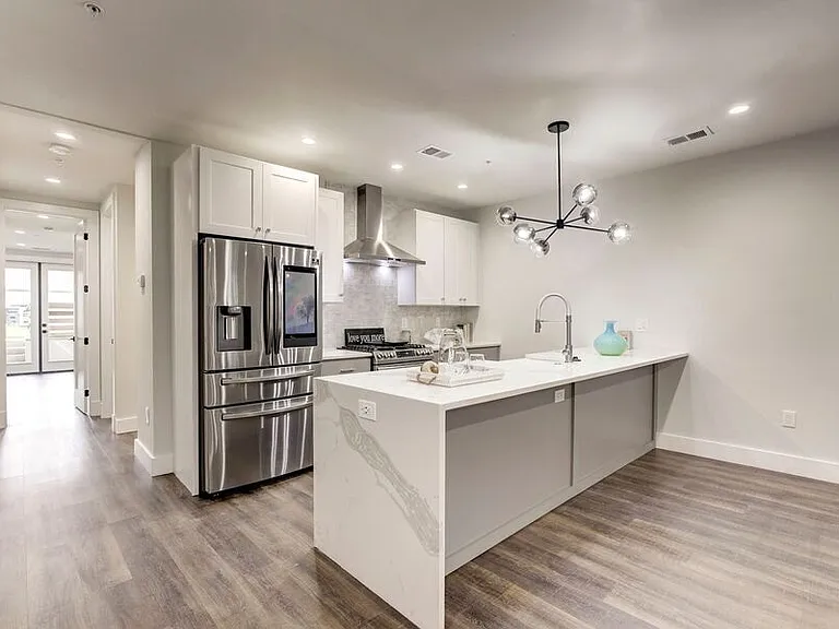 1331 Taylor St NW #1 — Photo 10