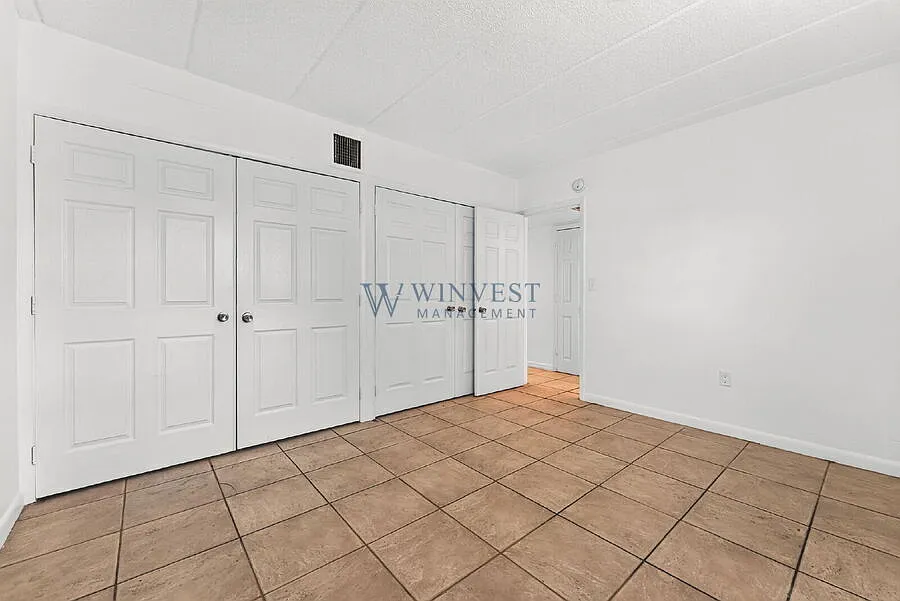 Presidential View Apartments — Photo 2