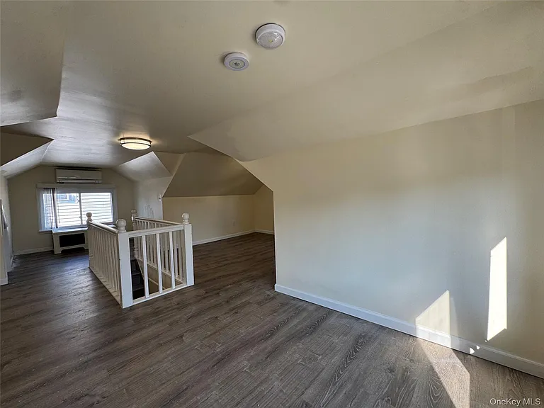 267 Plainfield Ave #2F — Photo 21