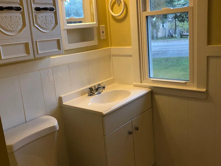 396 Robertsville Rd — Photo 8