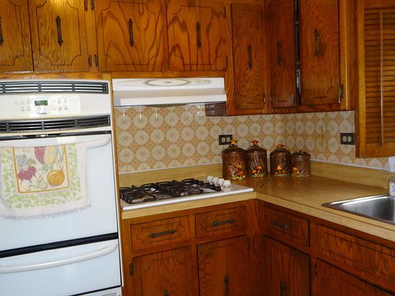 4th image of 7546 W Carmen Ave