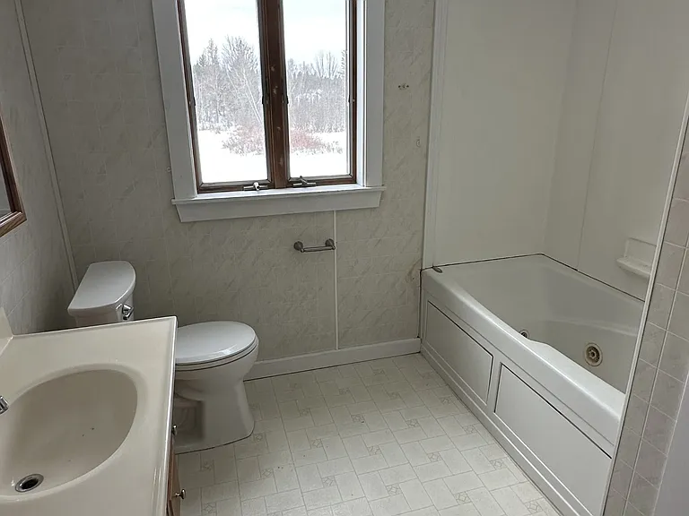 2692 Union St — Photo 5