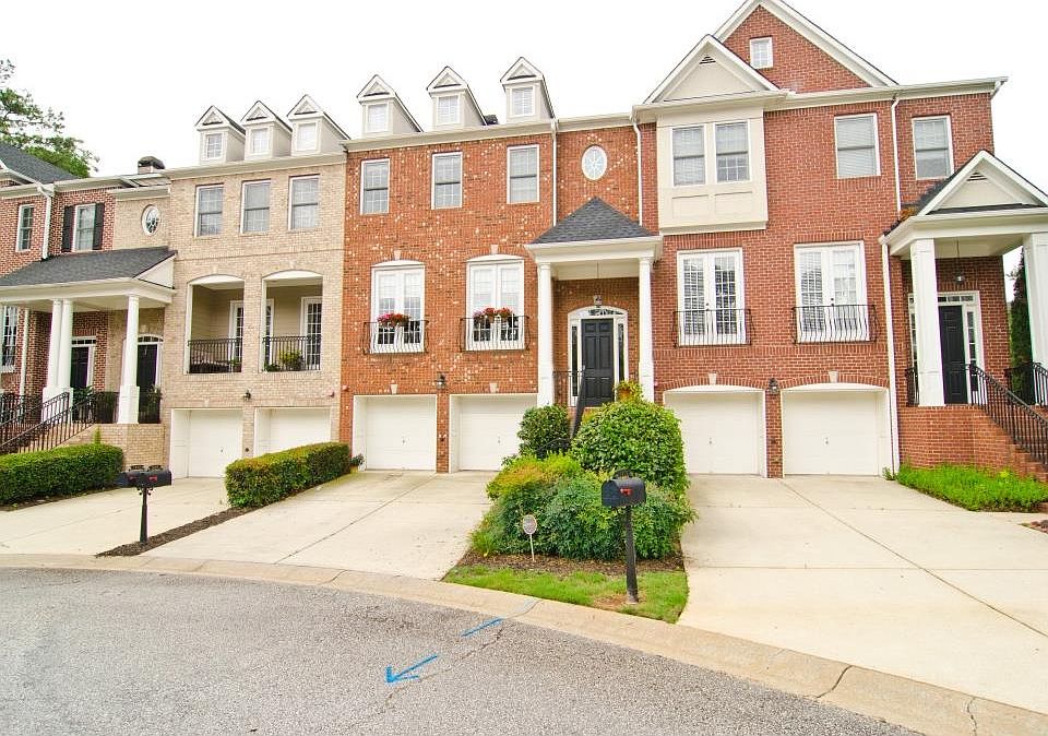1st image of 1452 Montclair Ct SE #33