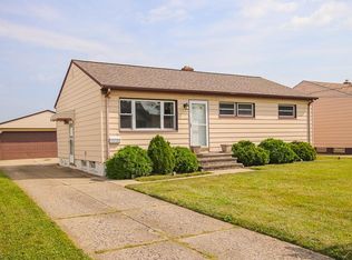 15784 Harrison Dr, Brookpark, OH 44142