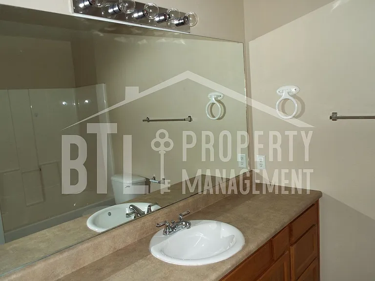 5012 Orchard Ln — Photo 11