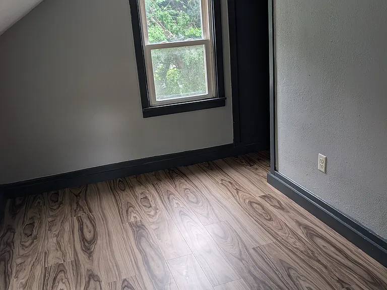 1522 Clifton Ave #2 — Photo 10
