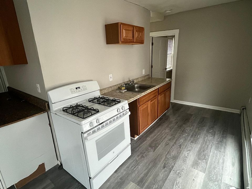 6 Hammond St APT 1, Worcester, MA 01610 Zillow