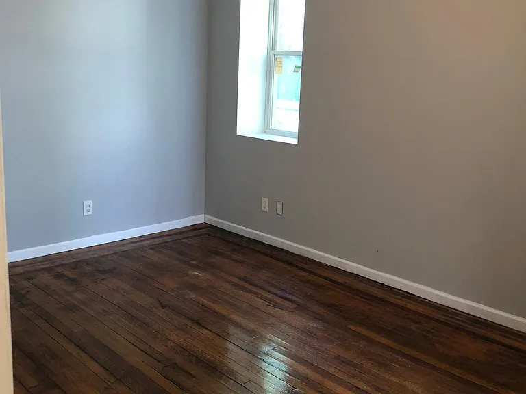 471 2nd St #1-F — Photo 8