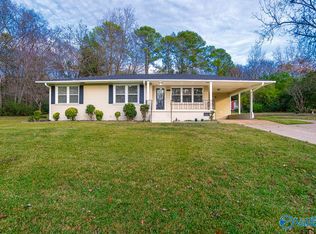 8511 Louis Dr SE, Huntsville, AL 35802