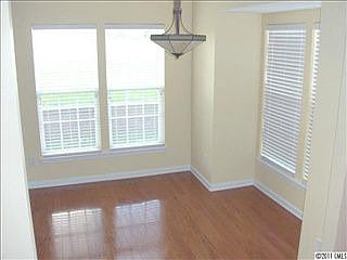 3rd image of 1841 Lookout Ln