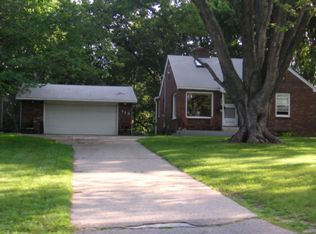113 River Hills Dr, Holland, MI 49424