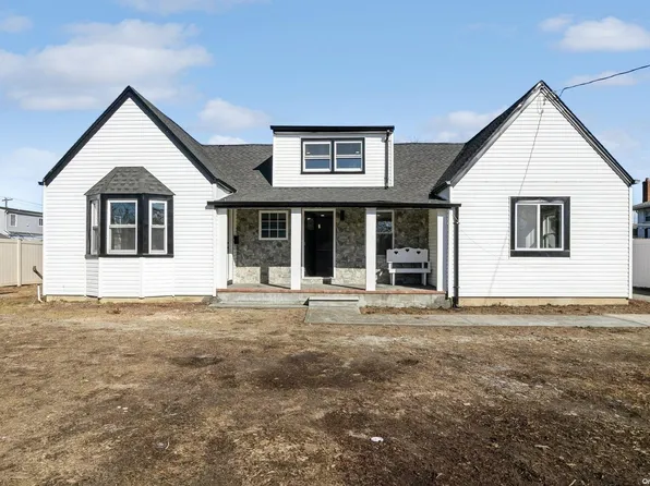 312 46th Street, Lindenhurst, NY 11757