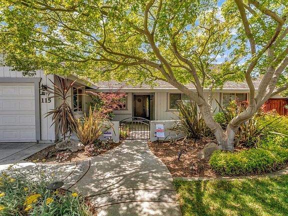 2nd image of 115 Parkshore Cir