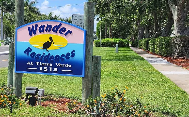 1515 Pinellas Bayway S #17 — Photo 3