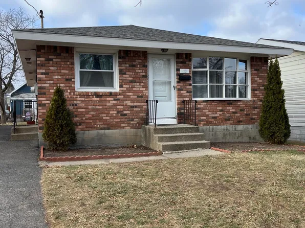 32 Joanne Court, Albany, NY 12209