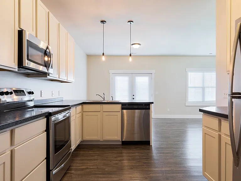 Stanley Town Homes — Photo 2