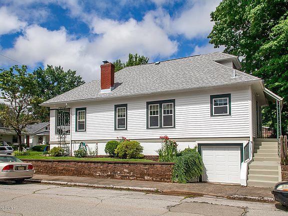 4th image of 1640 Bonnycastle Ave