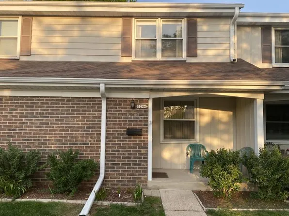 6246 West College AVENUE, Greendale, WI 53129