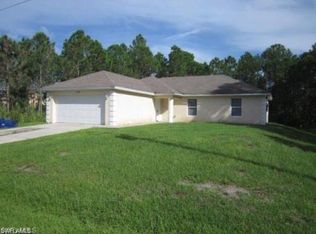 1123 Colonial St E, Lehigh Acres, FL 33974